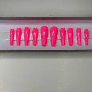 Handmade press-on nails!